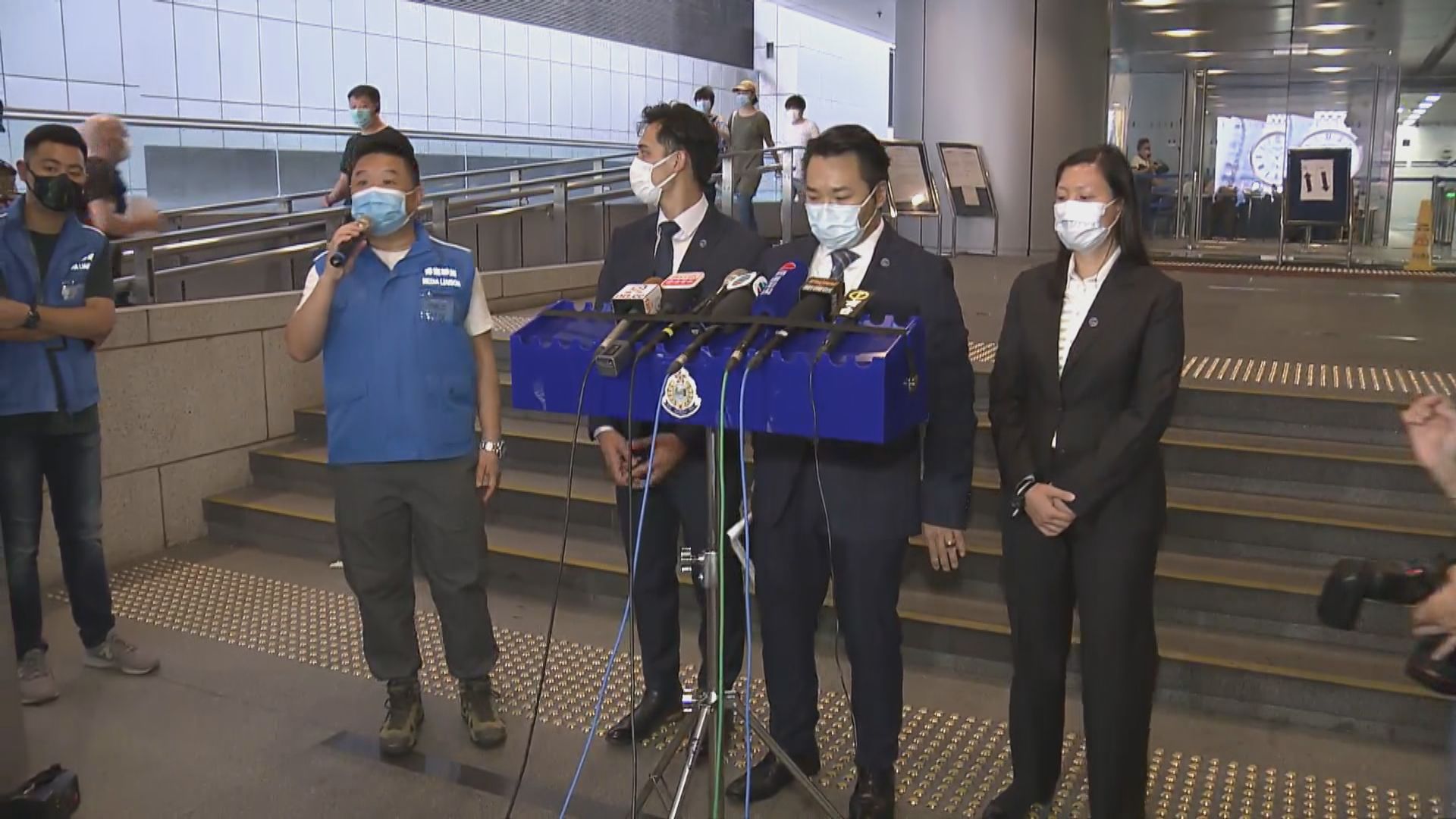 警方拘兩人涉發布西灣河開槍案警員資料