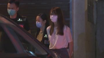 警方正式通緝周庭 呼籲她自首否則終身被追捕