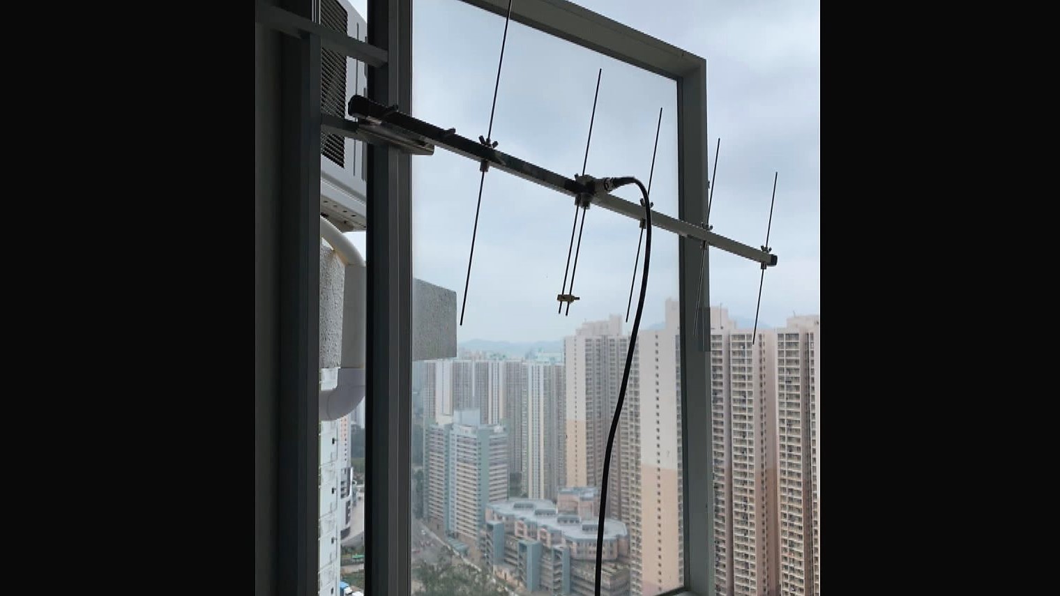 警拘五人涉嫌非法利用無線電透露警方布防