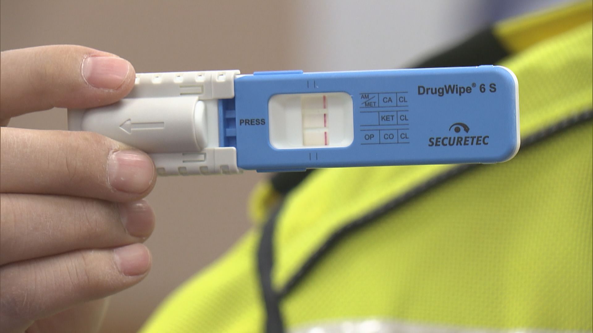 警方周五起採用新快速口腔液測試儀器　打擊藥駕毒駕