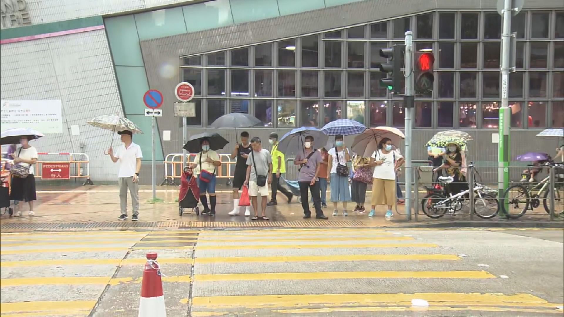 警方即日起票控亂過馬路等違規行人 罰款2000元