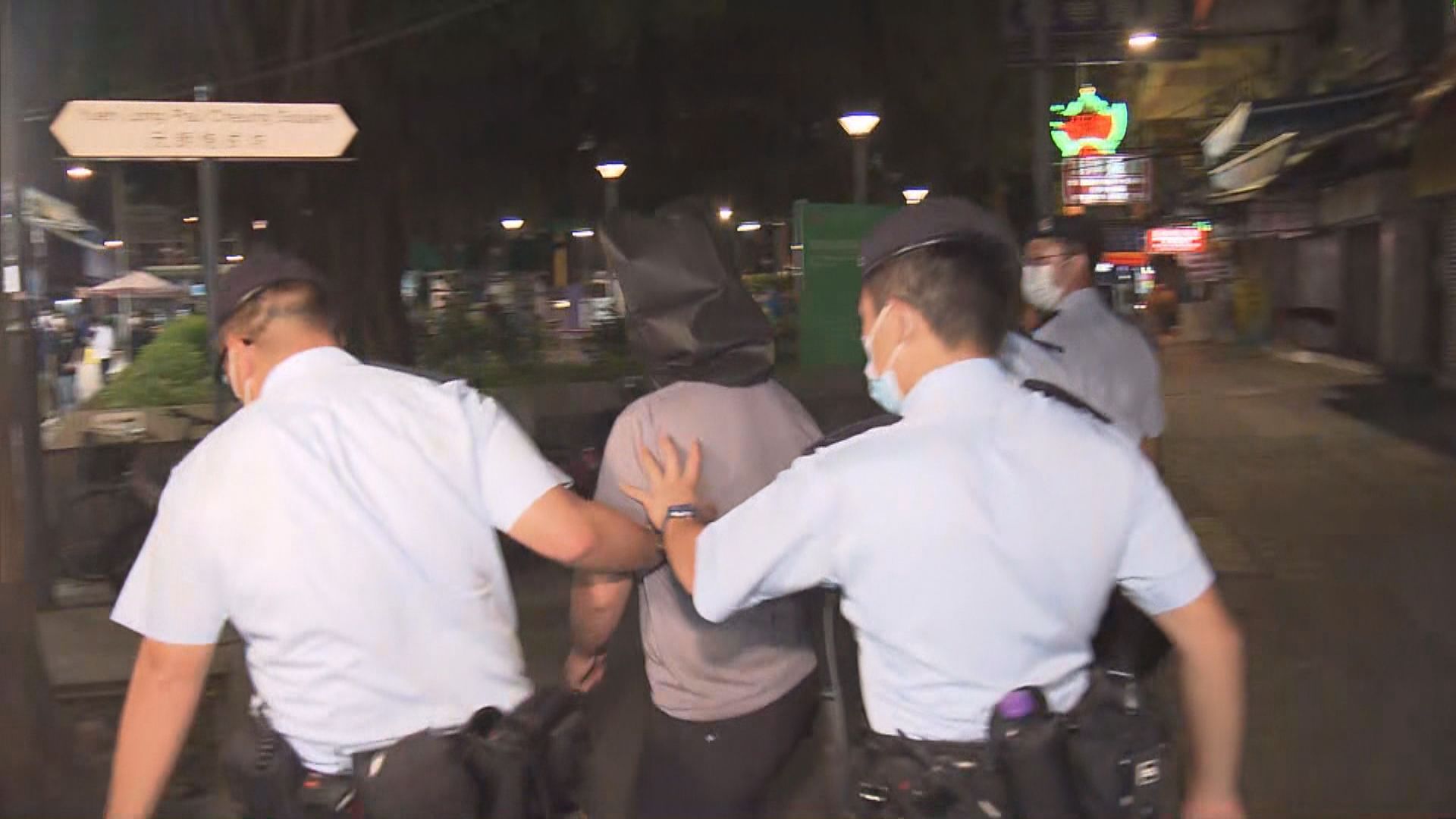 警方元朗展開犁庭掃穴反罪惡行動　打擊三合會活動及收入來源