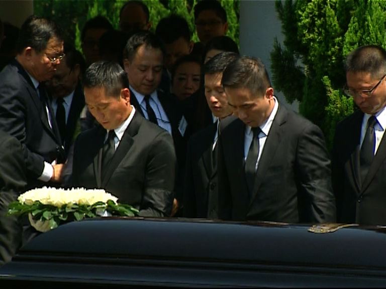 逾百名同袍送別「無味神探」陳思祺