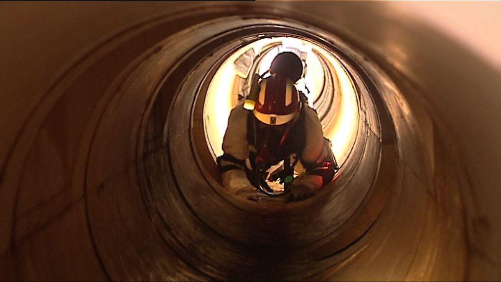 警方密閉空間搜查隊狹窄環境搜證