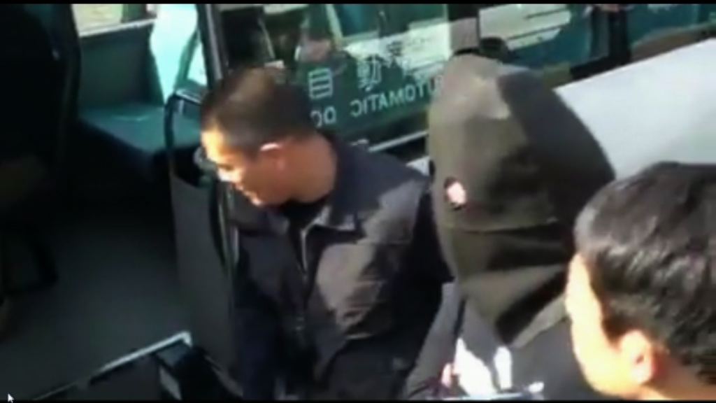 外籍檢控官遇襲案　疑犯移交本港