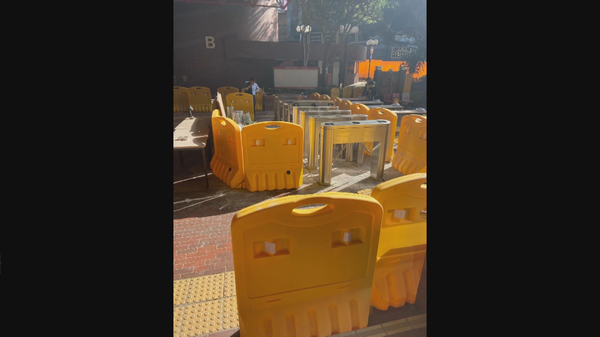 理大加裝入閘機　學生會反對