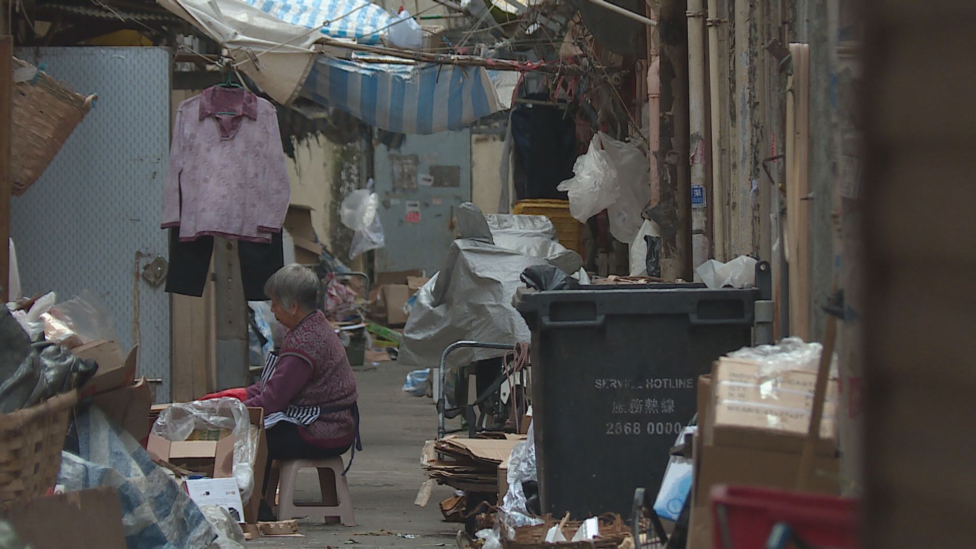 政府現金政策介入後貧窮人口仍突破百萬