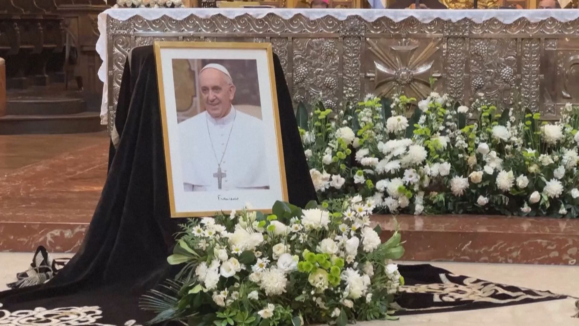 教宗逝世｜英國等多個國家下半旗哀悼　美國總統特朗普將與夫人出席葬禮