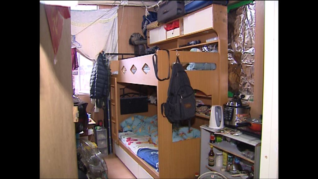 政府明年中檢討低津審批門檻