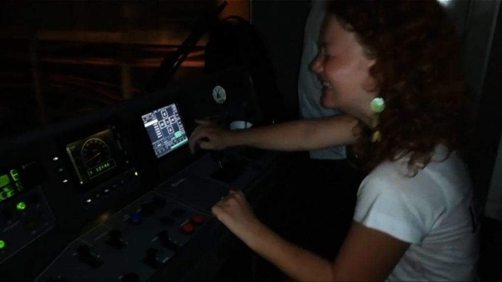 捷克車長讓兩名女子控制列車捱批