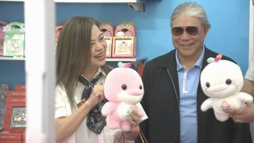 羅淑佩花數百元買全運會特許商品　市民讚商品款式多且融入香港特色