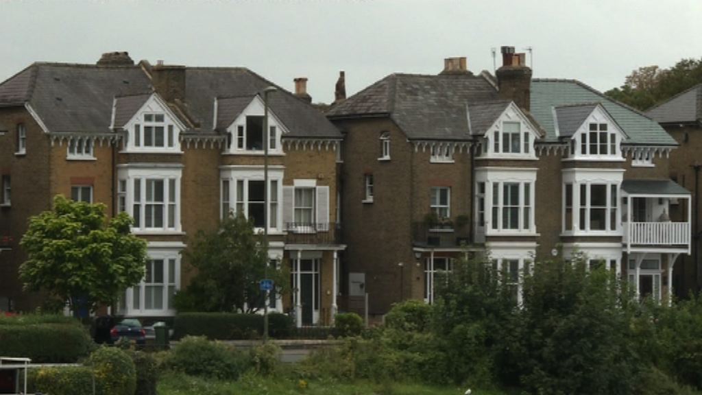 【恐礙城市發展】英連出三招壓樓價