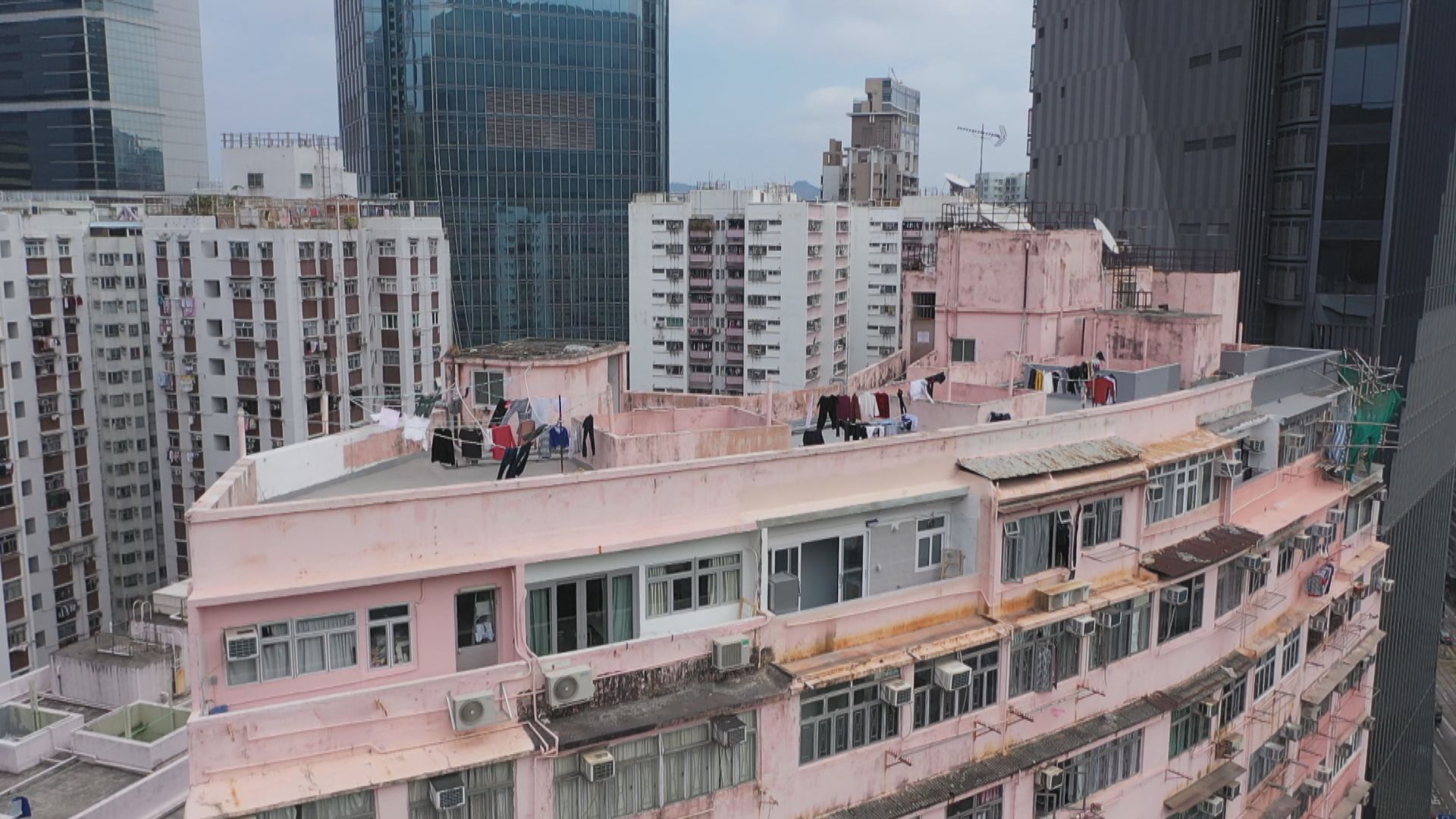 袁國勇：惠利大廈疑垂直傳播　建議撤離04室住戶