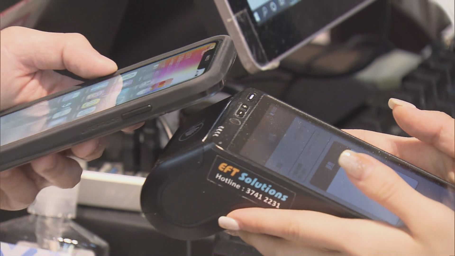 陳茂波：若疫情未受控影響消費　或延長首期消費券使用期