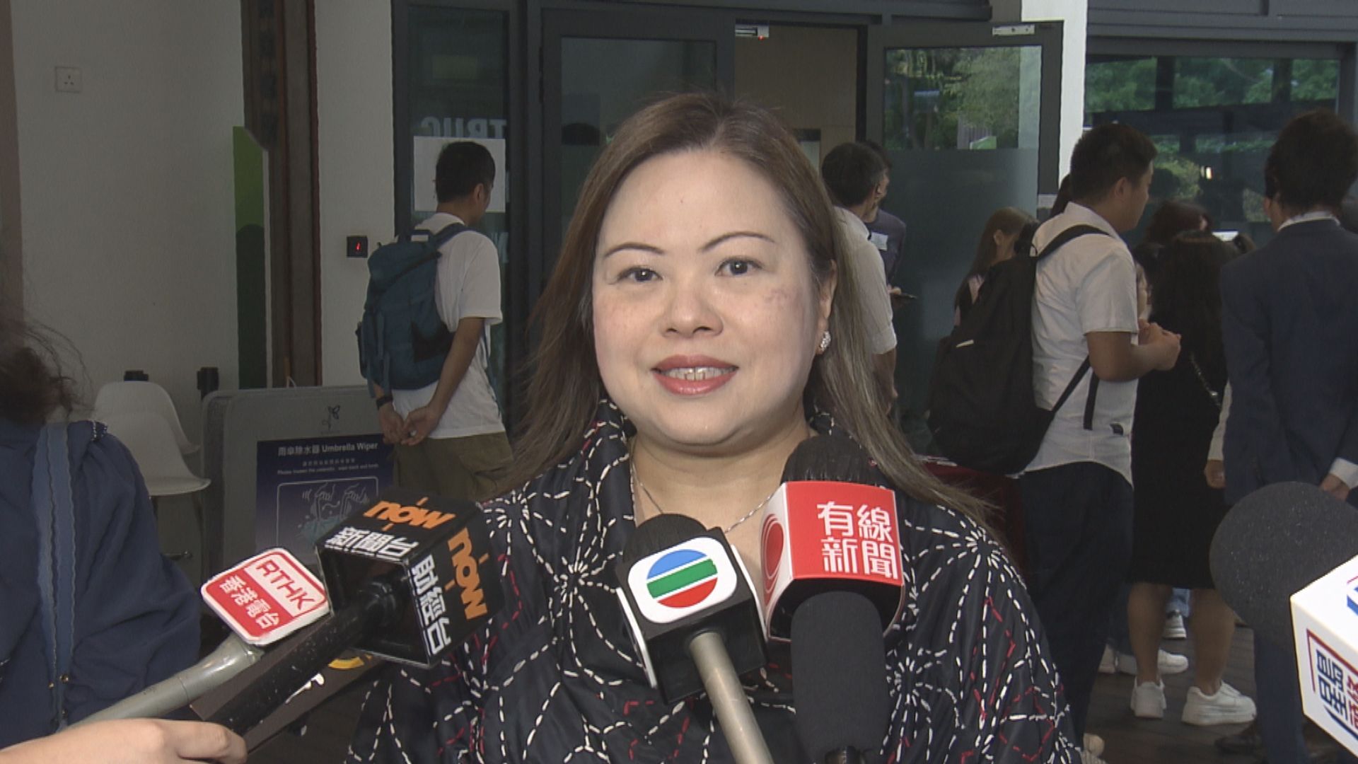 房署會有指引 協助市民舉報濫用公屋個案