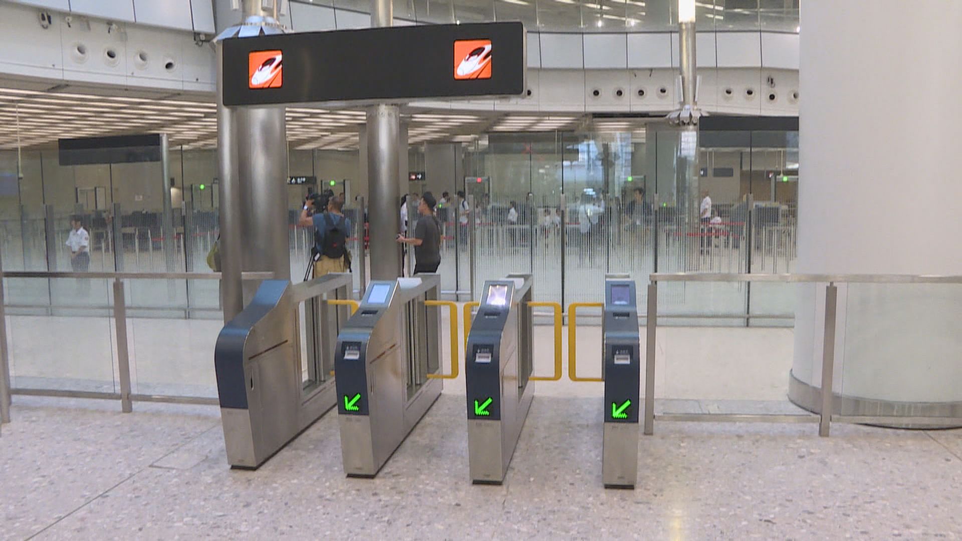 高鐵停駛　料政府持有的九鐵要承擔虧損