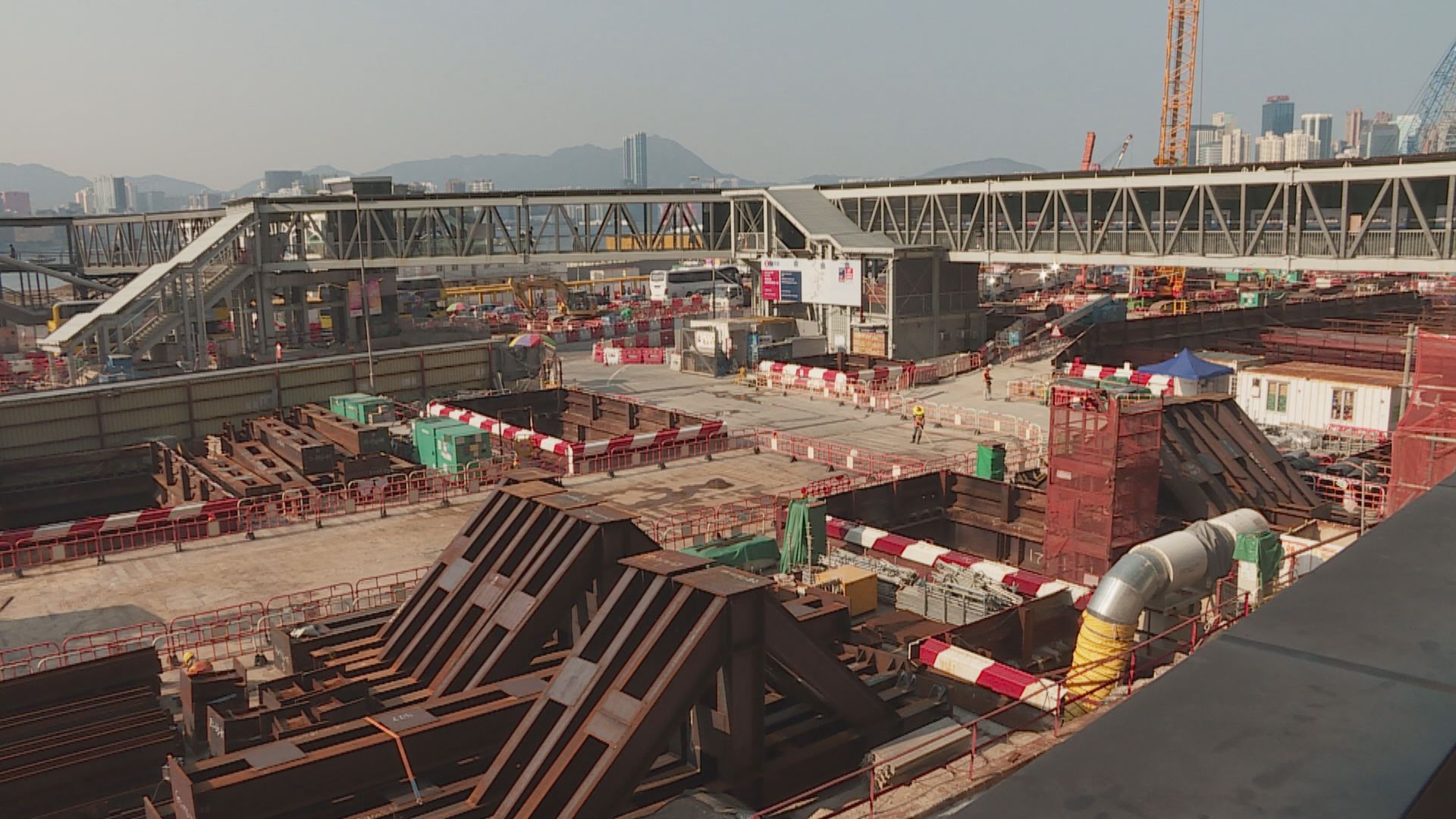 禮頓一年後再入競投政府工程　中標機會微