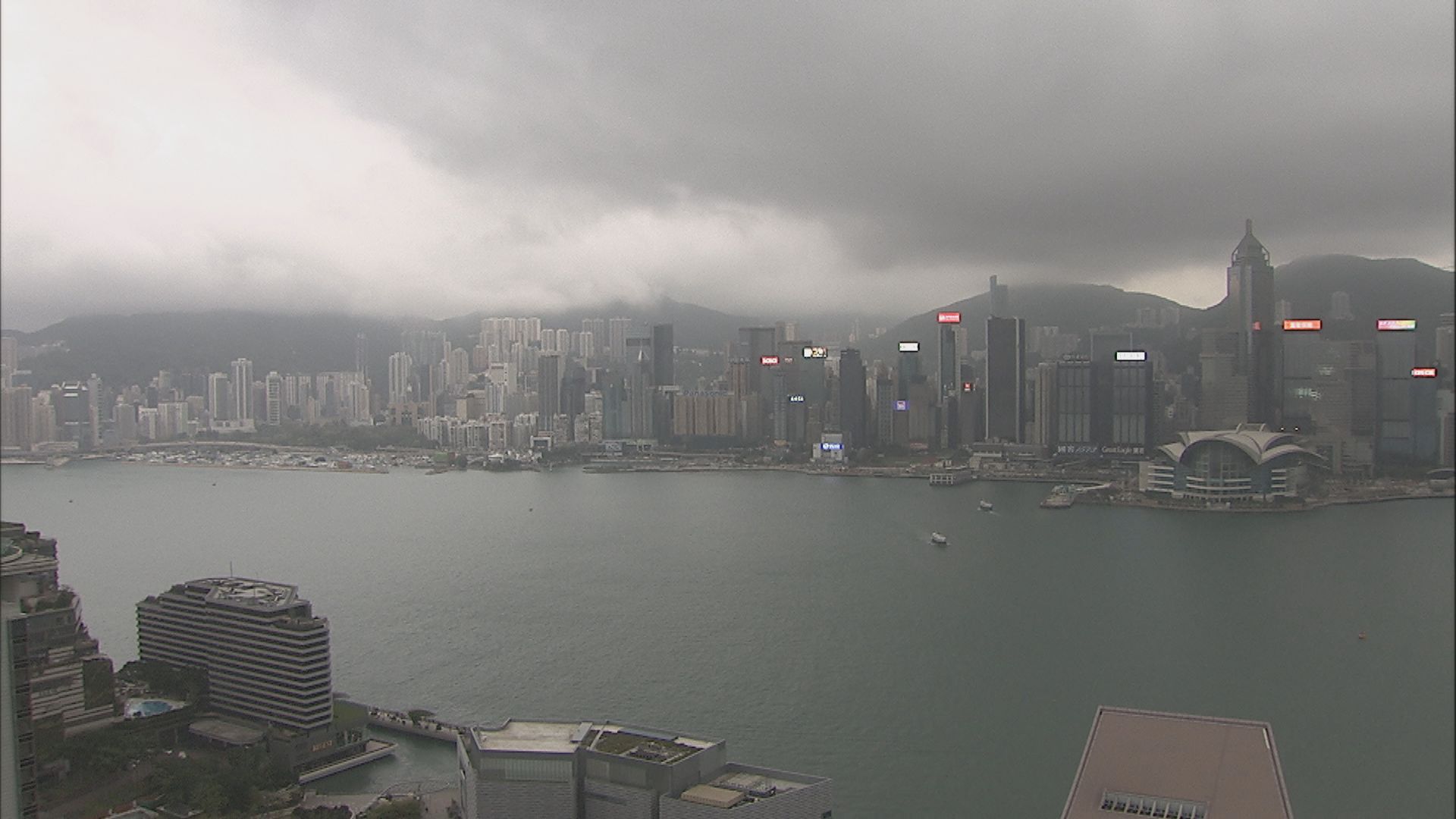 今年首發黃雨　天文台料短期內可能受冰雹影響