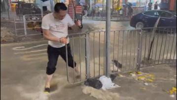 黑色暴雨警告信號生效　西環有道路水浸