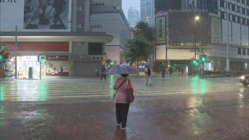 黑雨早上持續約3小時　中西區一度特大暴雨「龍吸水」出動處理