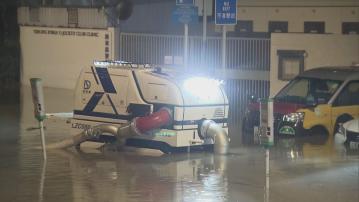 天文台一度發出黑色暴雨警告信號　將軍澳敬賢里嚴重水浸