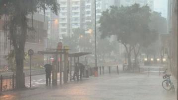 紅雨下將軍澳西貢雨勢特大 渠務署接7宗水浸報告