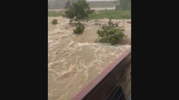 紅雨下將軍澳西貢雨勢特大 渠務署接16宗水浸報告