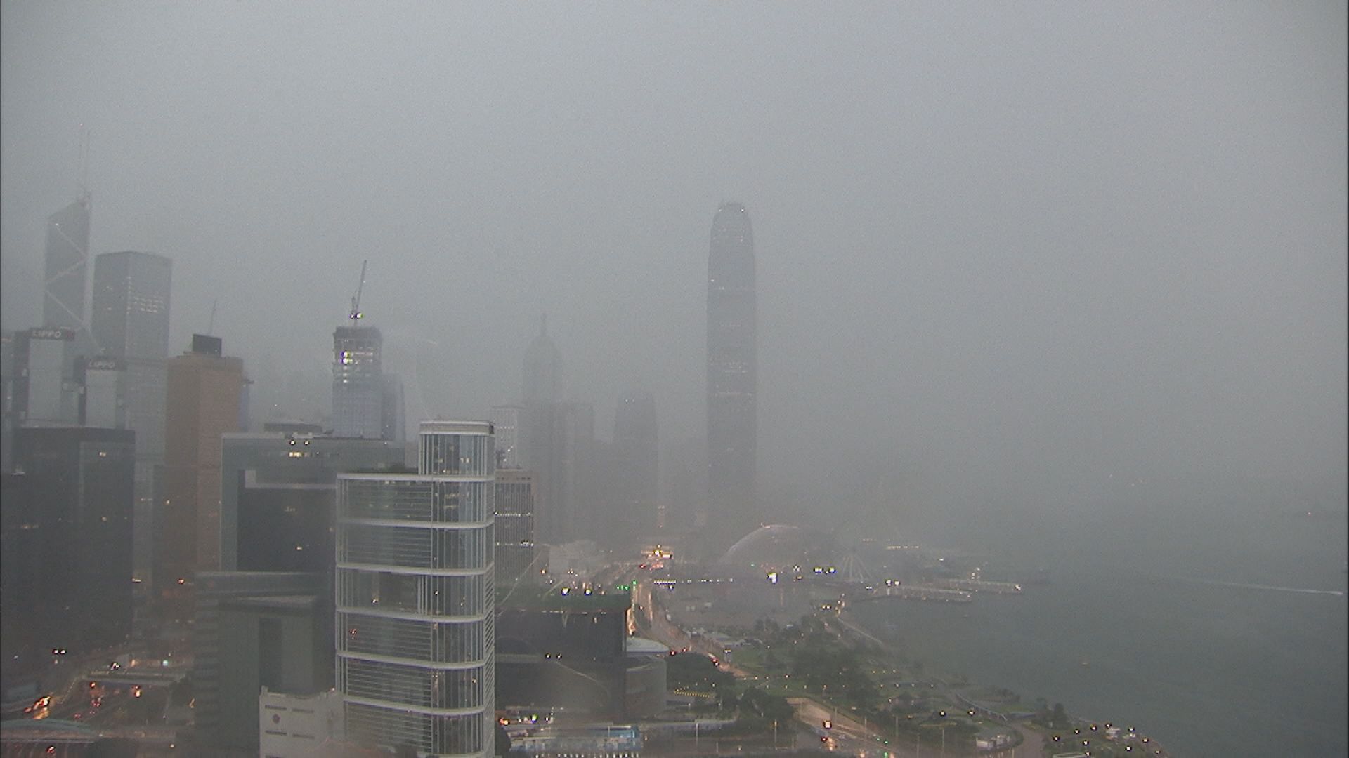 天文台一度發出黃色暴雨警告 離島坪洲及屯門雨勢特別大