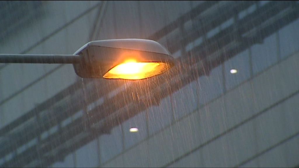 教育局宣布上午校全日制學校停課