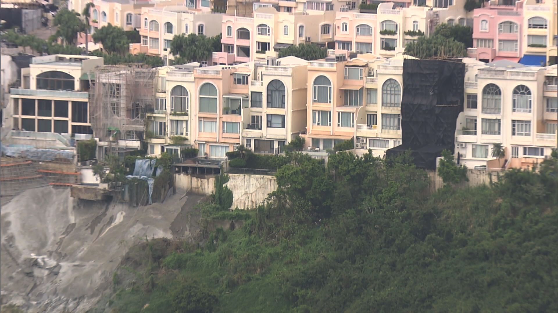 紅山半島85間臨海獨立屋 約70間疑僭建 40間霸官地