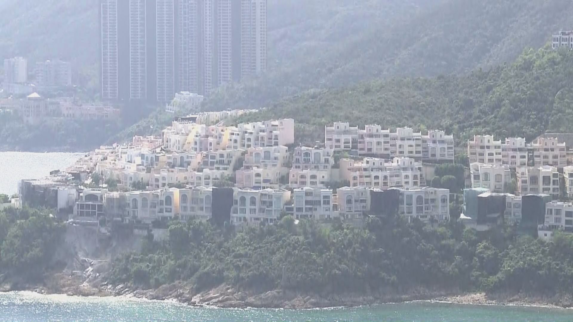 紅山半島3間獨立屋仍無人應門 屋宇署將申法庭手令入屋