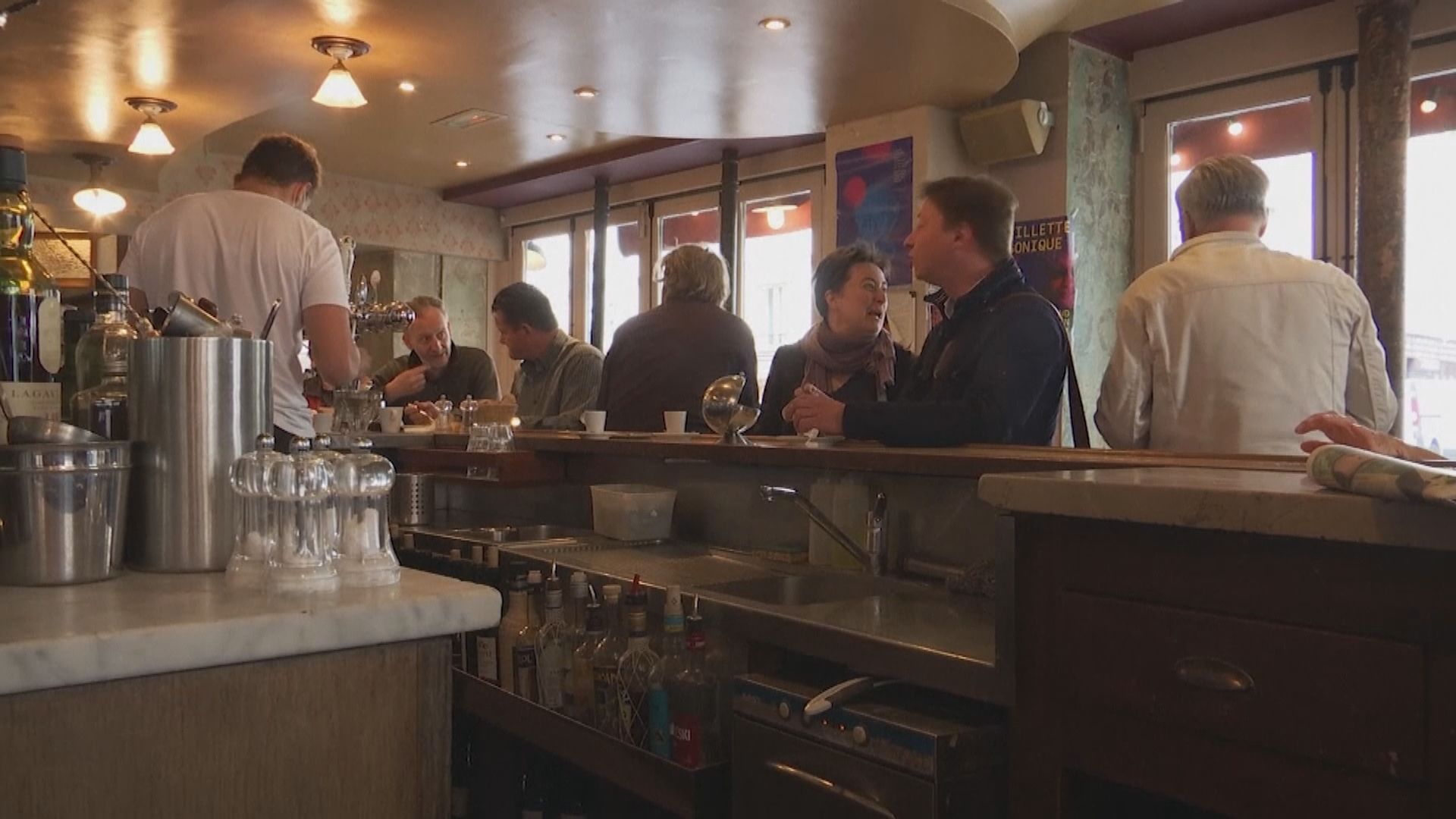 英法疫情緩和　重開大部分商舖食肆