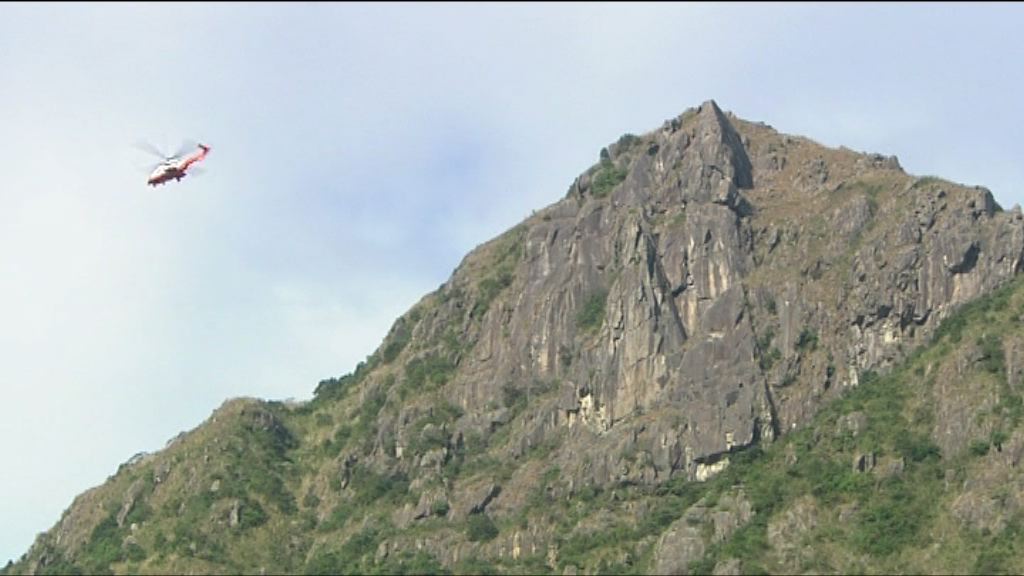 飛鵝山女子墮崖死亡