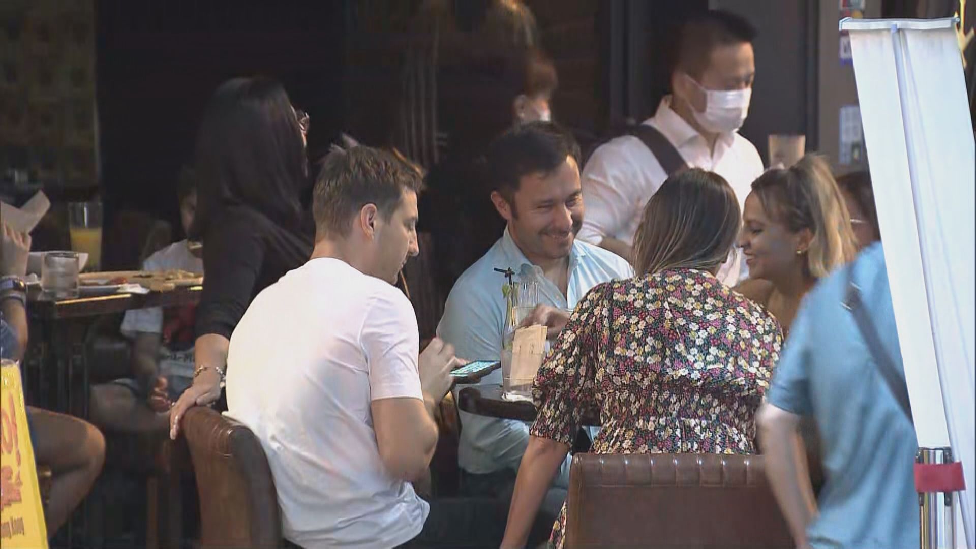 食環署檢控樓上食肆及酒吧　87名顧客遭票控違反限聚令