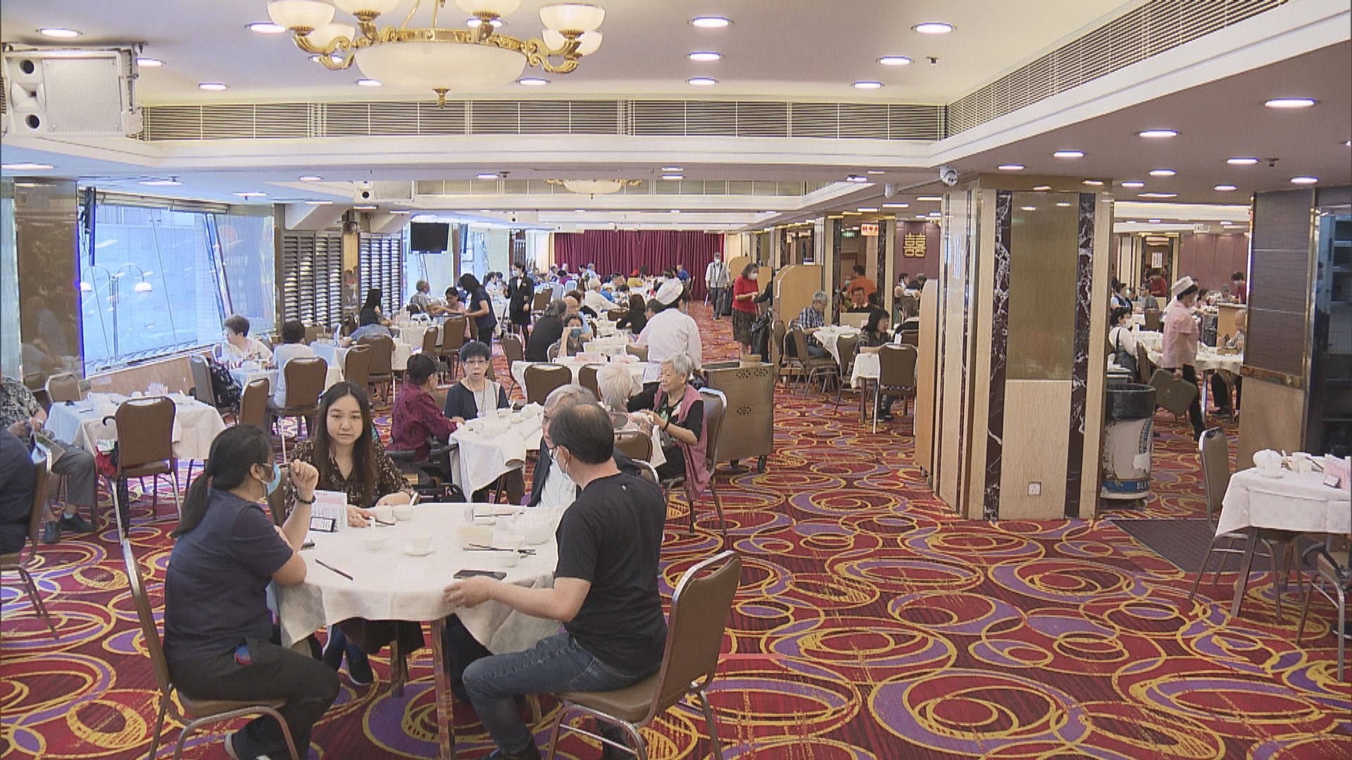 酒樓料放寬每枱人數上限後訂枱數目多一倍