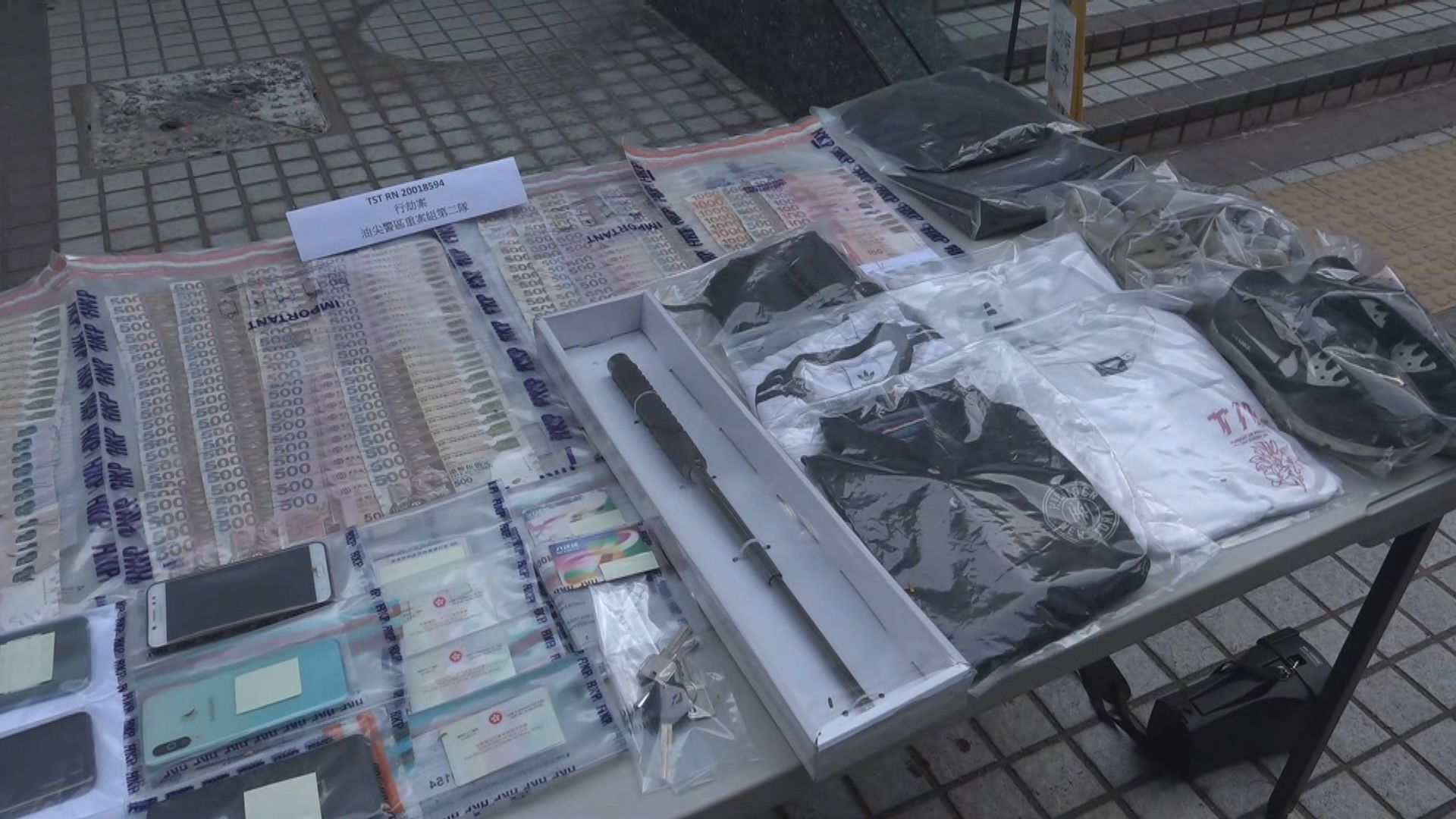 警方拘六人涉行劫找換店及傷人案