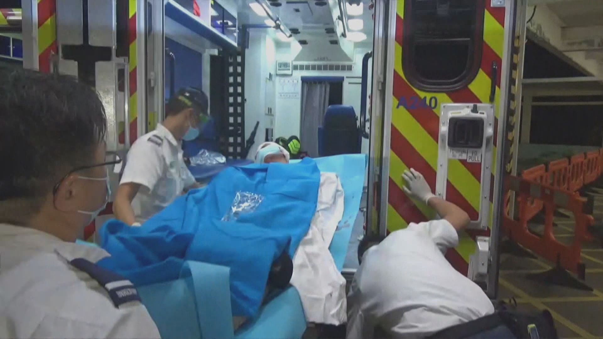 深水埗男子遭四賊扑頭行劫失現金手機