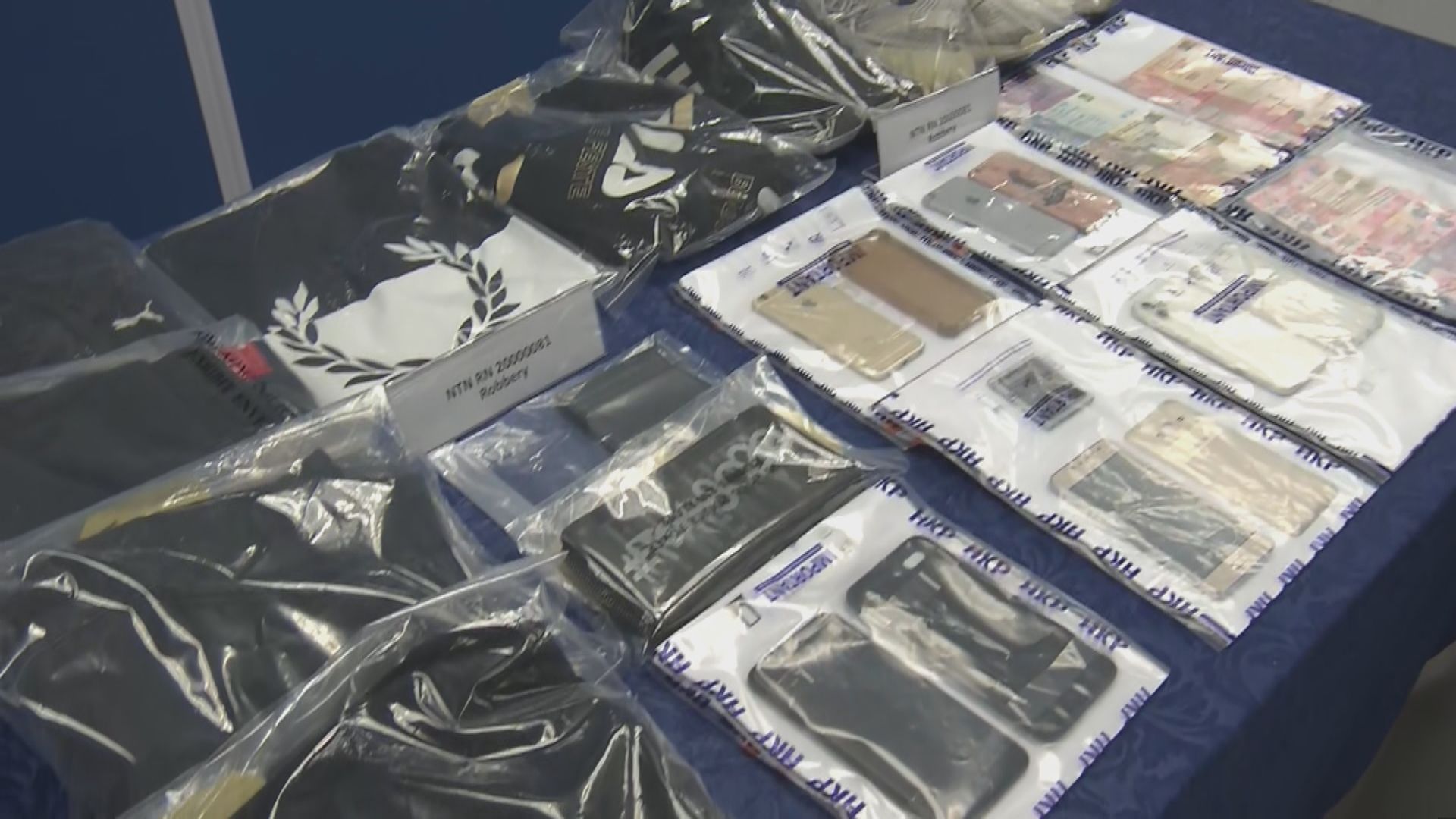 警方拘捕三名男子　疑涉本月八宗便利店行劫