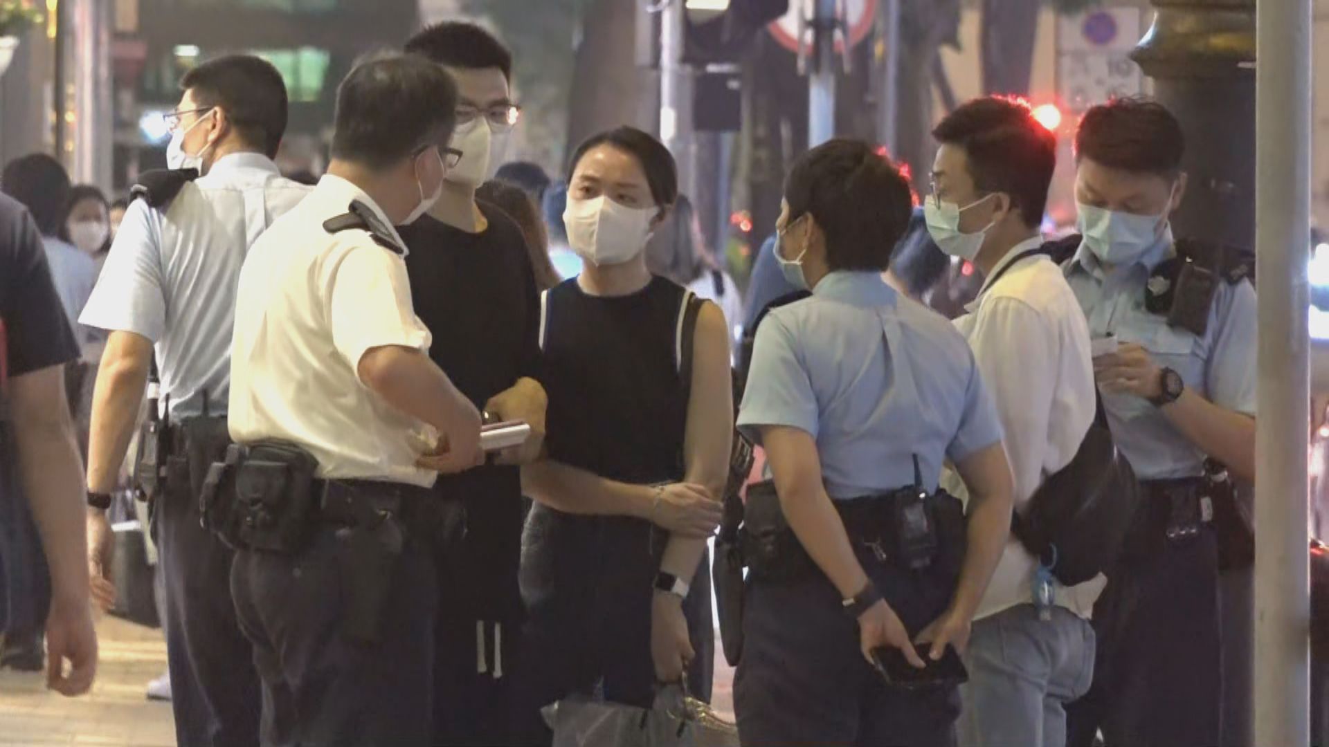 尖沙咀男女遇劫損失約七十萬