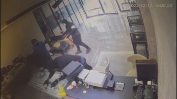 四刀匪劫尖沙咀表行 掠值三千萬元手表