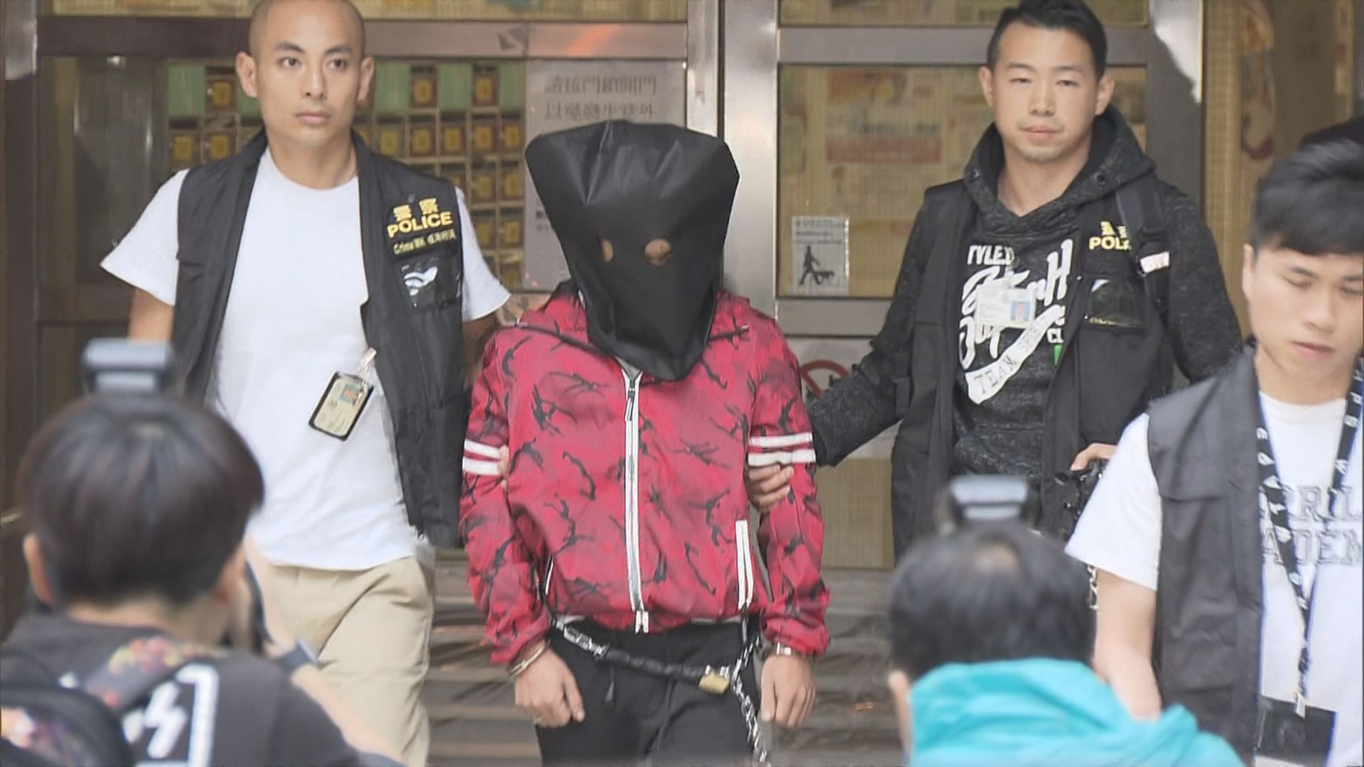 旺角獨行賊持鎅刀劫超市被捕