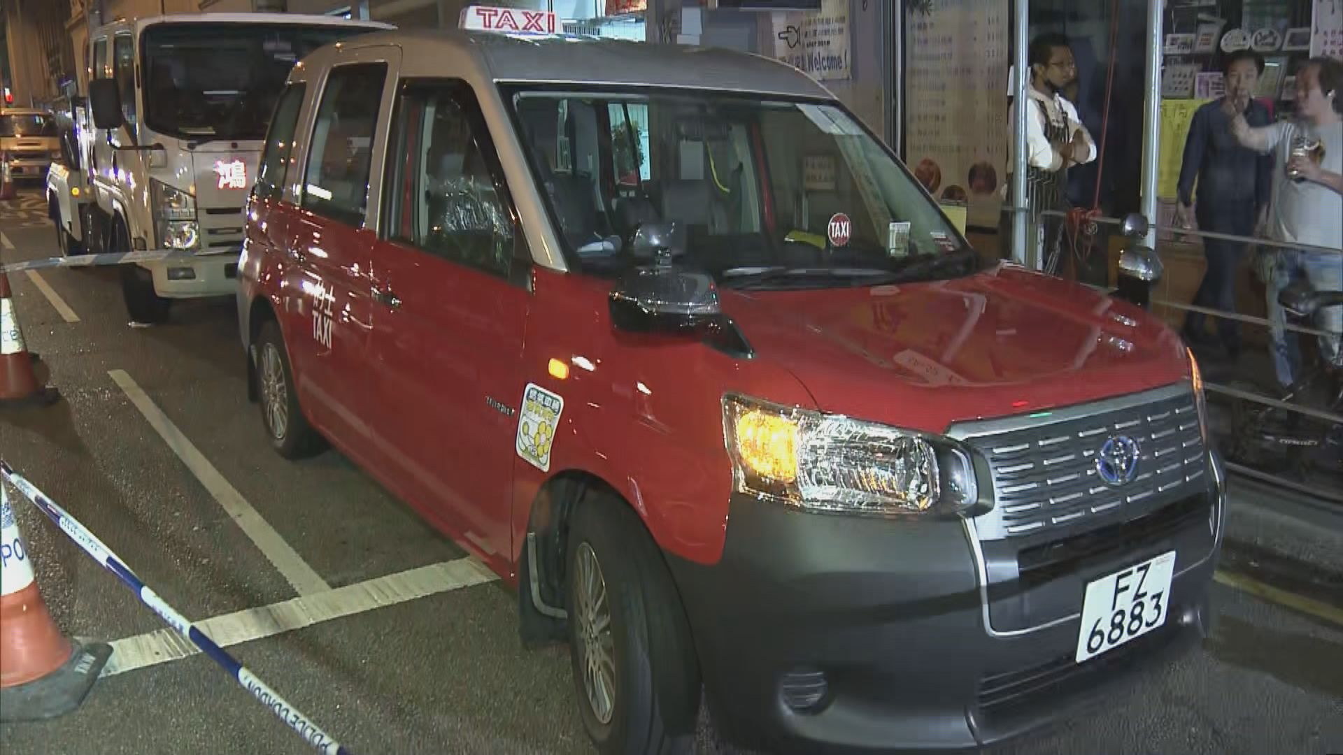 深水埗的士司機載持刀客遇劫受傷