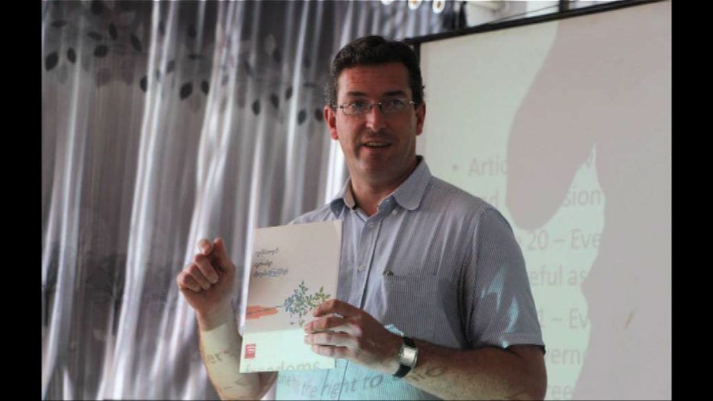 羅哲斯向港府發信促解釋拒入境原因