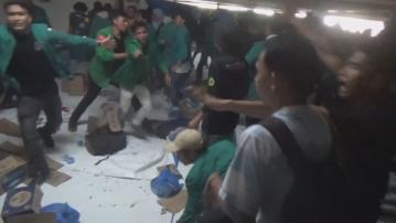 印尼亞齊特區學生衝擊羅興亞難民收容所