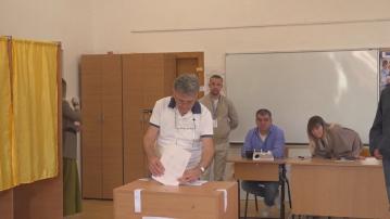 羅馬尼亞總統選舉無人得票率過半　本月18日進行次輪投票