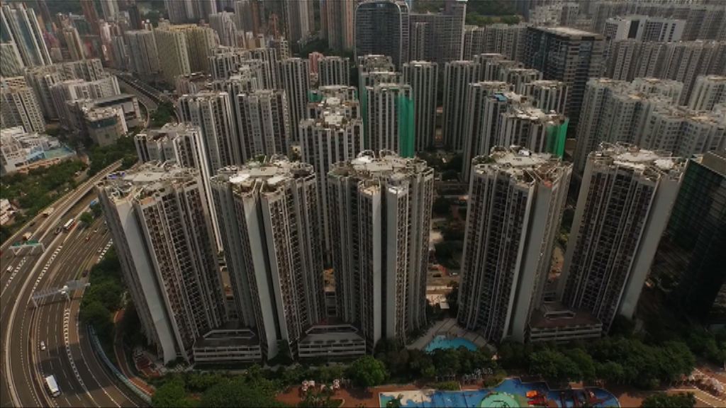 梁振英任內私樓樓價升三成半