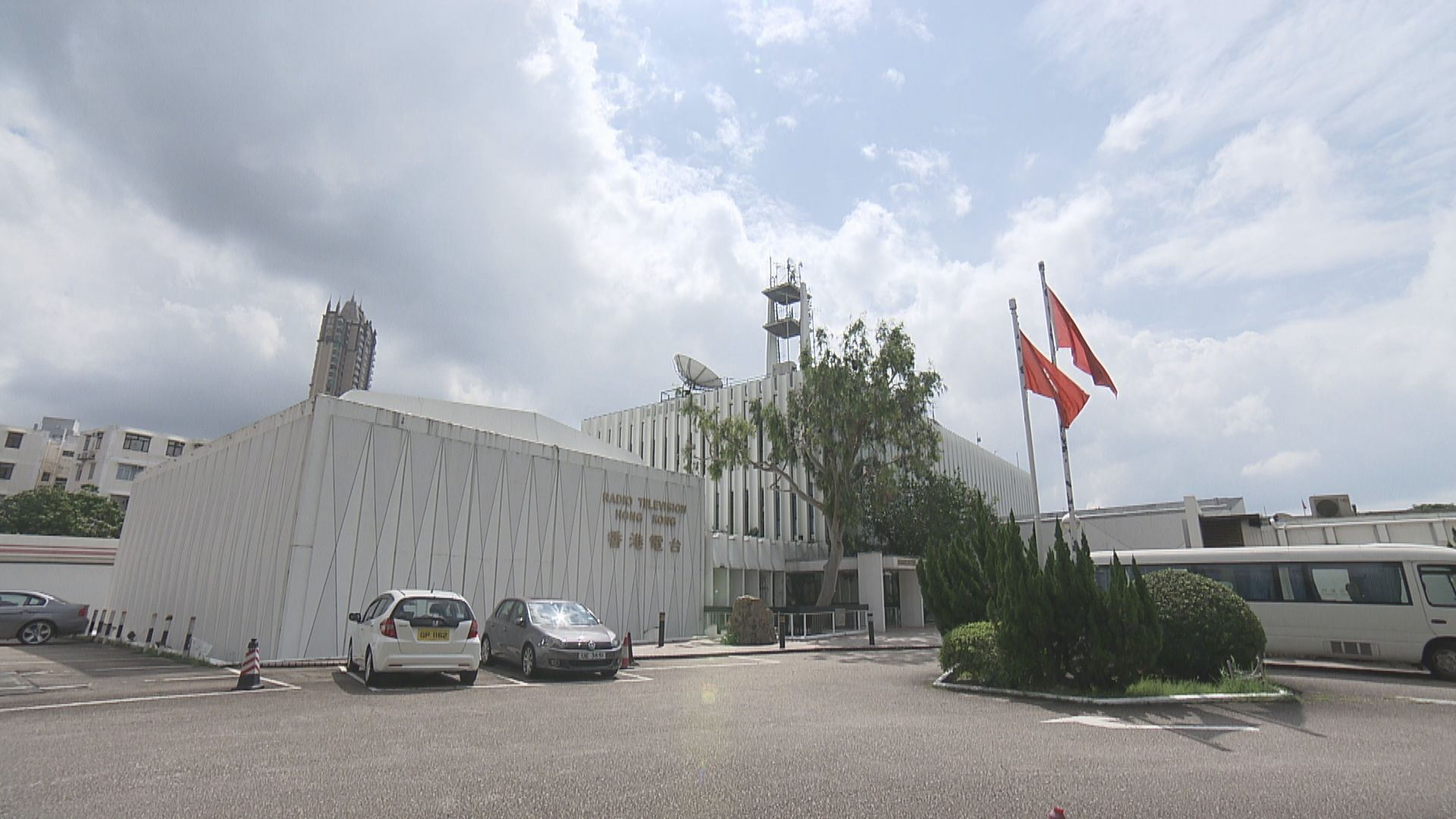 警拘港台兼職記者涉藏仿製槍械　獲准保釋候查