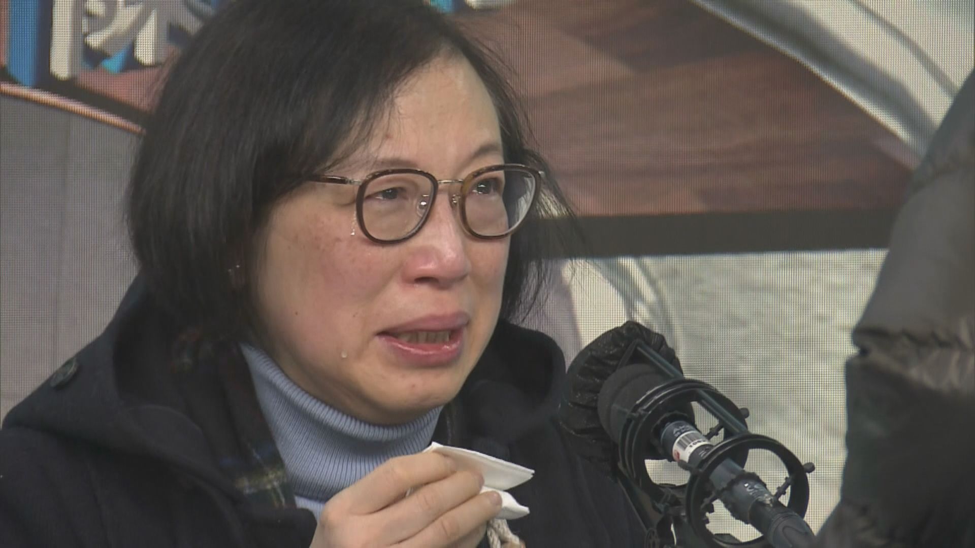 陳肇始哽咽擔心醫護人員情緒　盼醫管局與員工做好溝通