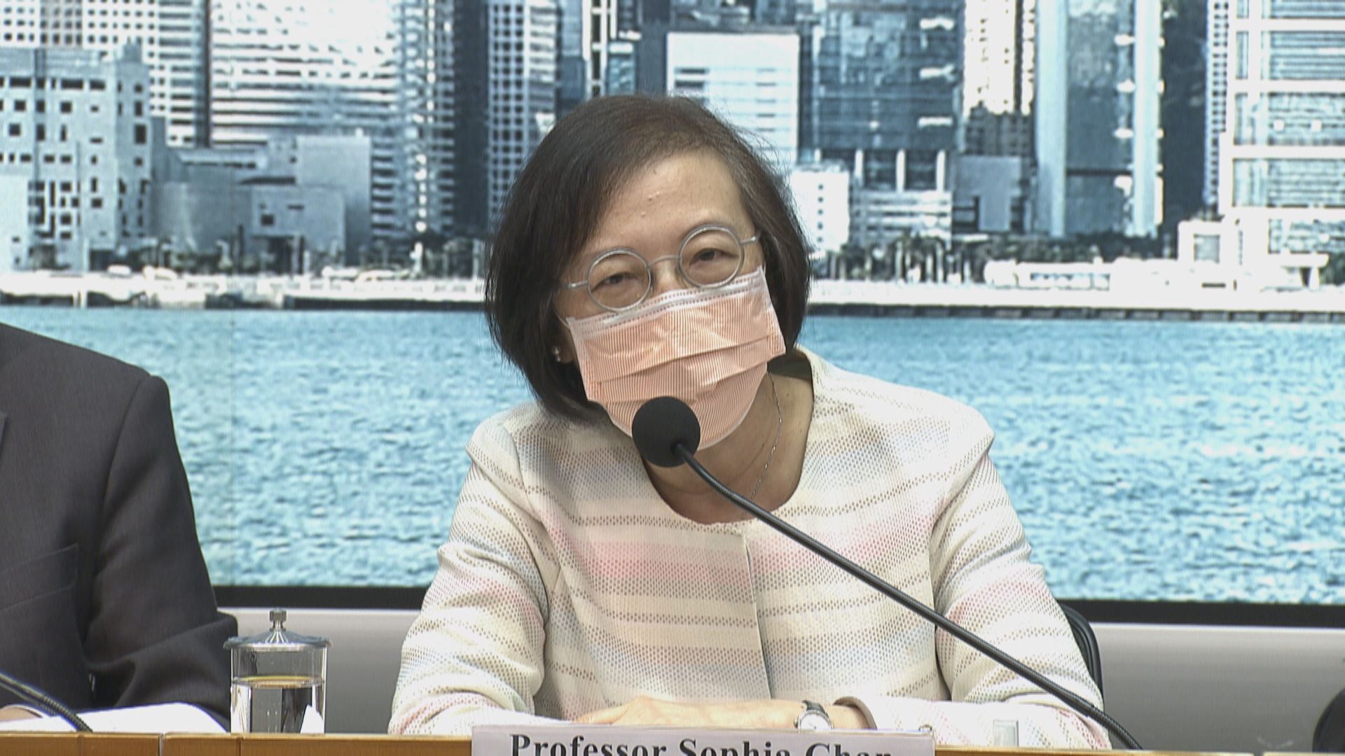 陳肇始：收緊防疫措施帶來不便　望市民咬緊牙關度過