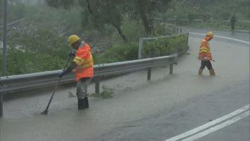天文台上午兩度發黃雨警告　料本周中後期驟雨漸少